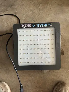 Lgmarshydrozv00 Mars Hydro Led Grow Light With Bloom And Growth Switches For Indoor Plants
