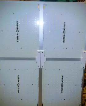 Elg-240-48ab-3y Spider Farmer Sf-4000 Led Grow Light Panels