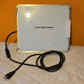 Spider Farmer Sfegz18ledc09n2.3 Led Grow Light 100w Dimmable Full Spectrum Indoor Hydroponics